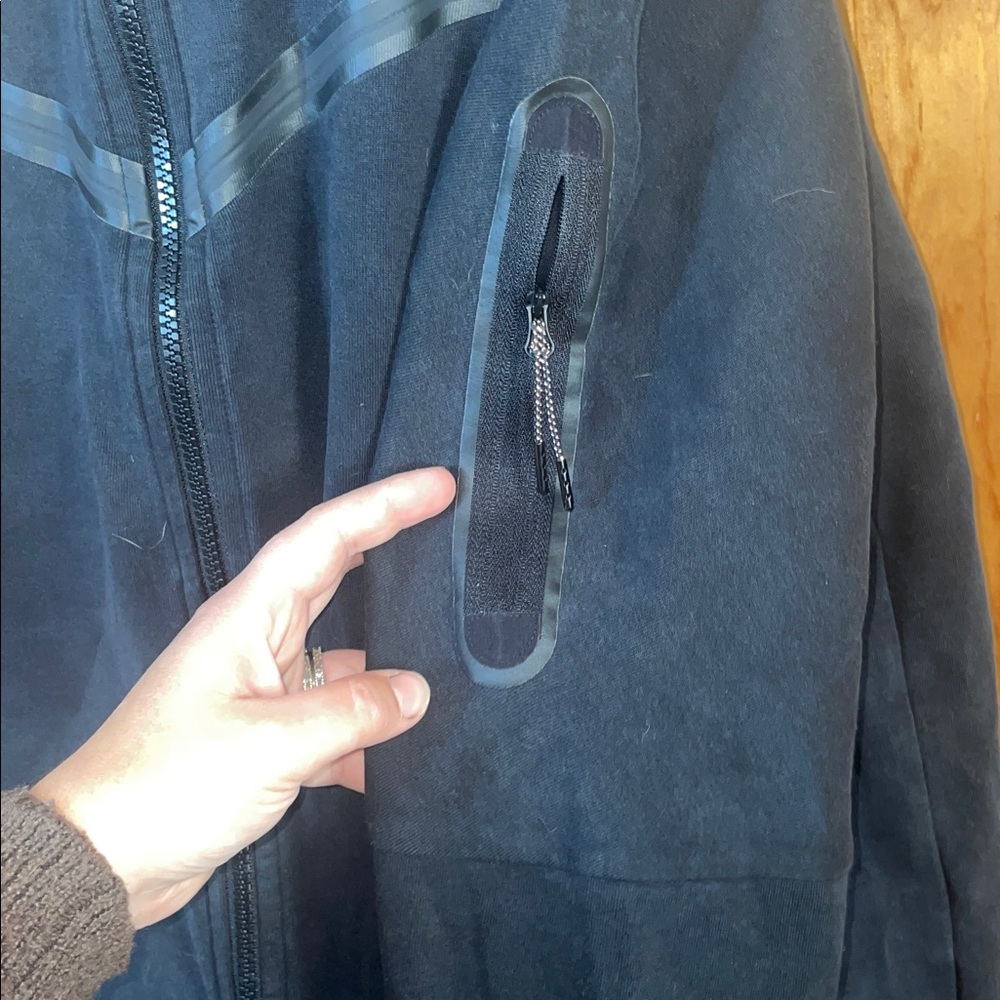 Nike Black hoodie large men’s active wear sports wear tech fleece jacket - Picture 5 of 8